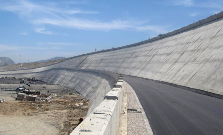 Mur de soutènement et évacuation des eaux